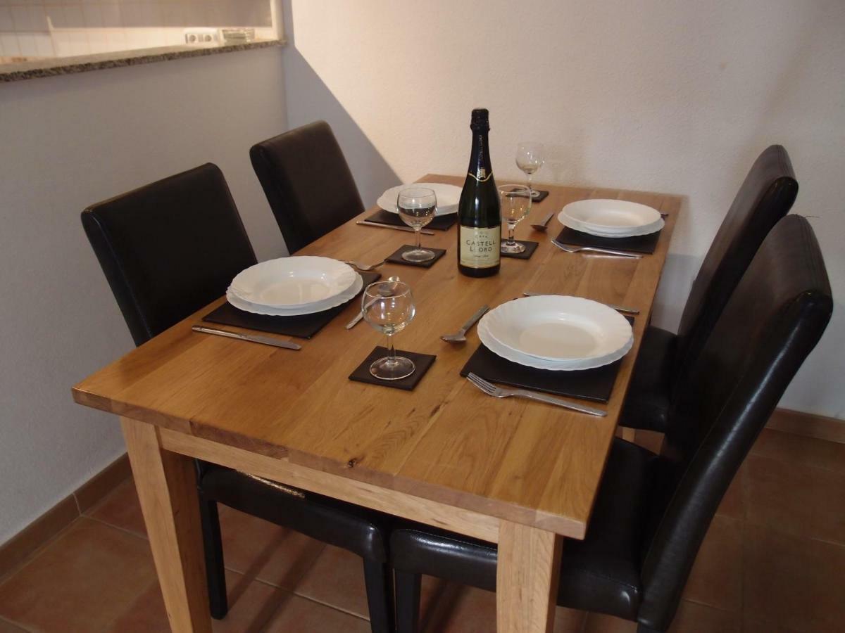 Apartamento Tranquilo Cerca De Buena Piscina Y Con Buen Aire Acondicionado 阿桂拉斯 外观 照片