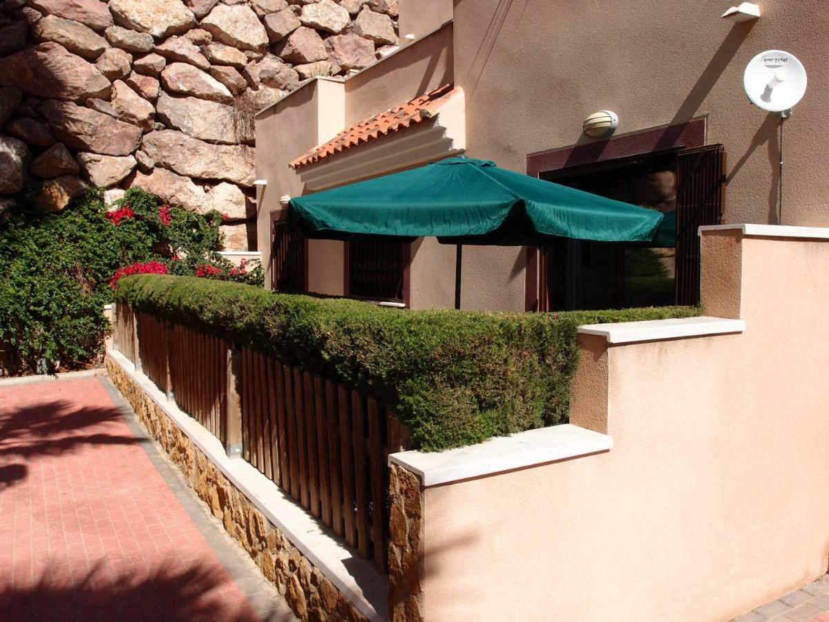Apartamento Tranquilo Cerca De Buena Piscina Y Con Buen Aire Acondicionado 阿桂拉斯 外观 照片