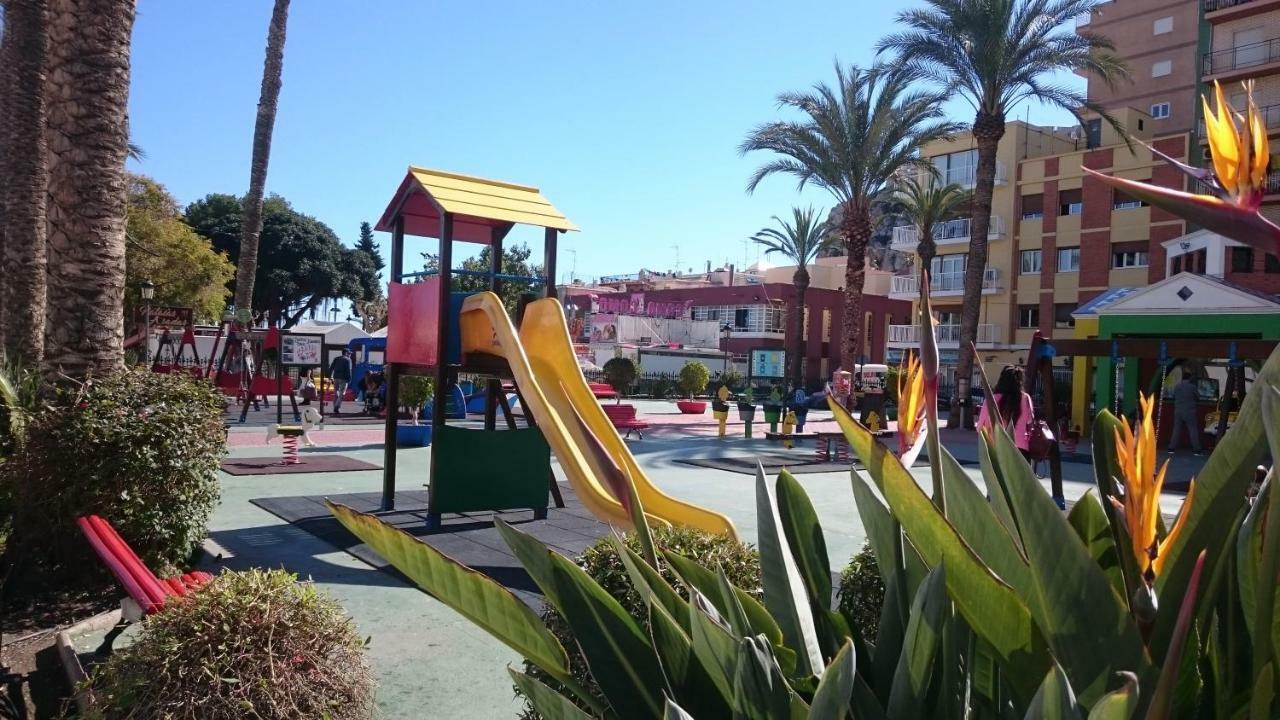 Apartamento Tranquilo Cerca De Buena Piscina Y Con Buen Aire Acondicionado 阿桂拉斯 外观 照片