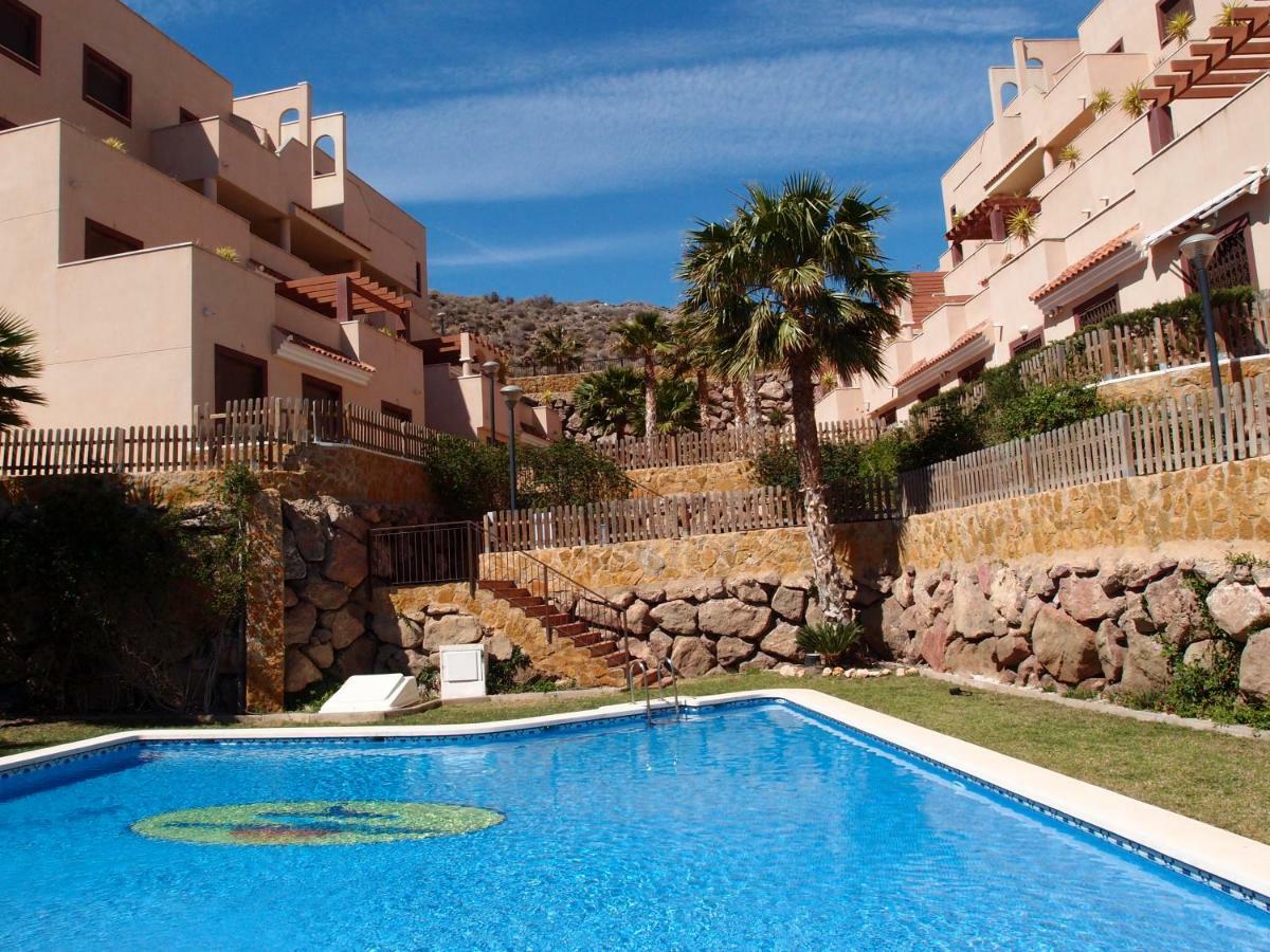 Apartamento Tranquilo Cerca De Buena Piscina Y Con Buen Aire Acondicionado 阿桂拉斯 外观 照片