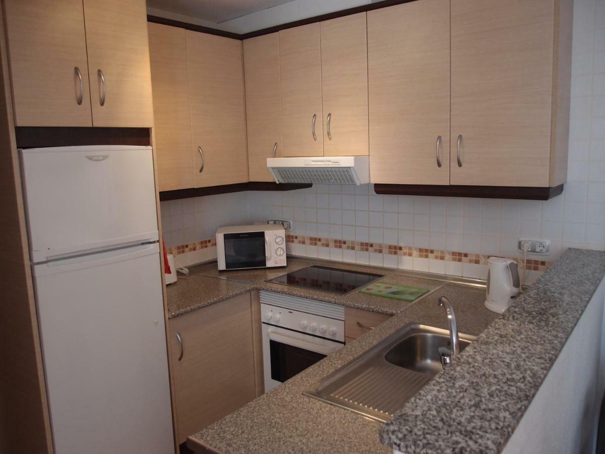 Apartamento Tranquilo Cerca De Buena Piscina Y Con Buen Aire Acondicionado 阿桂拉斯 外观 照片