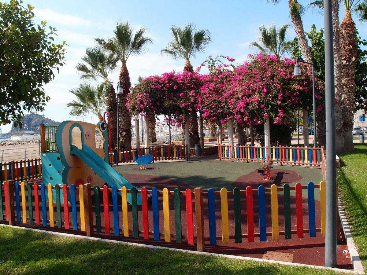 Apartamento Tranquilo Cerca De Buena Piscina Y Con Buen Aire Acondicionado 阿桂拉斯 外观 照片