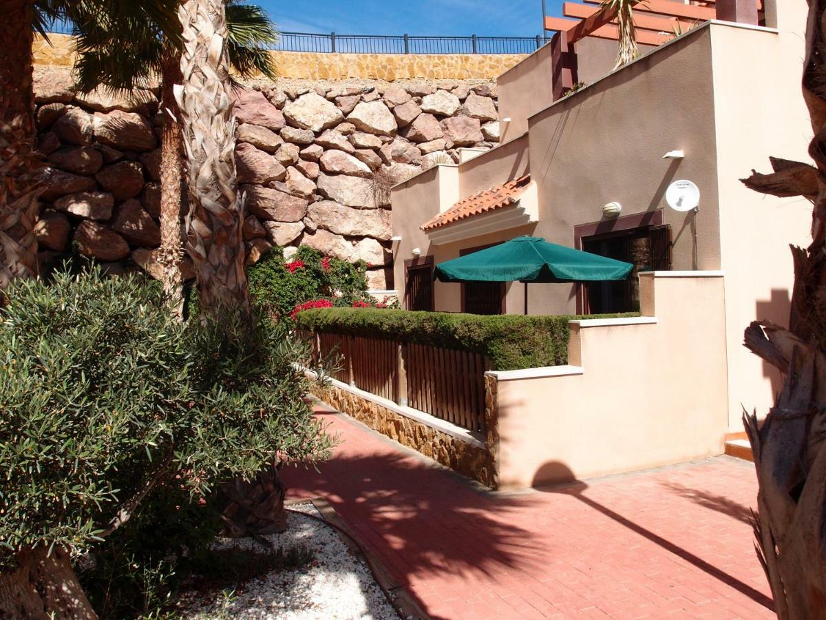Apartamento Tranquilo Cerca De Buena Piscina Y Con Buen Aire Acondicionado 阿桂拉斯 外观 照片